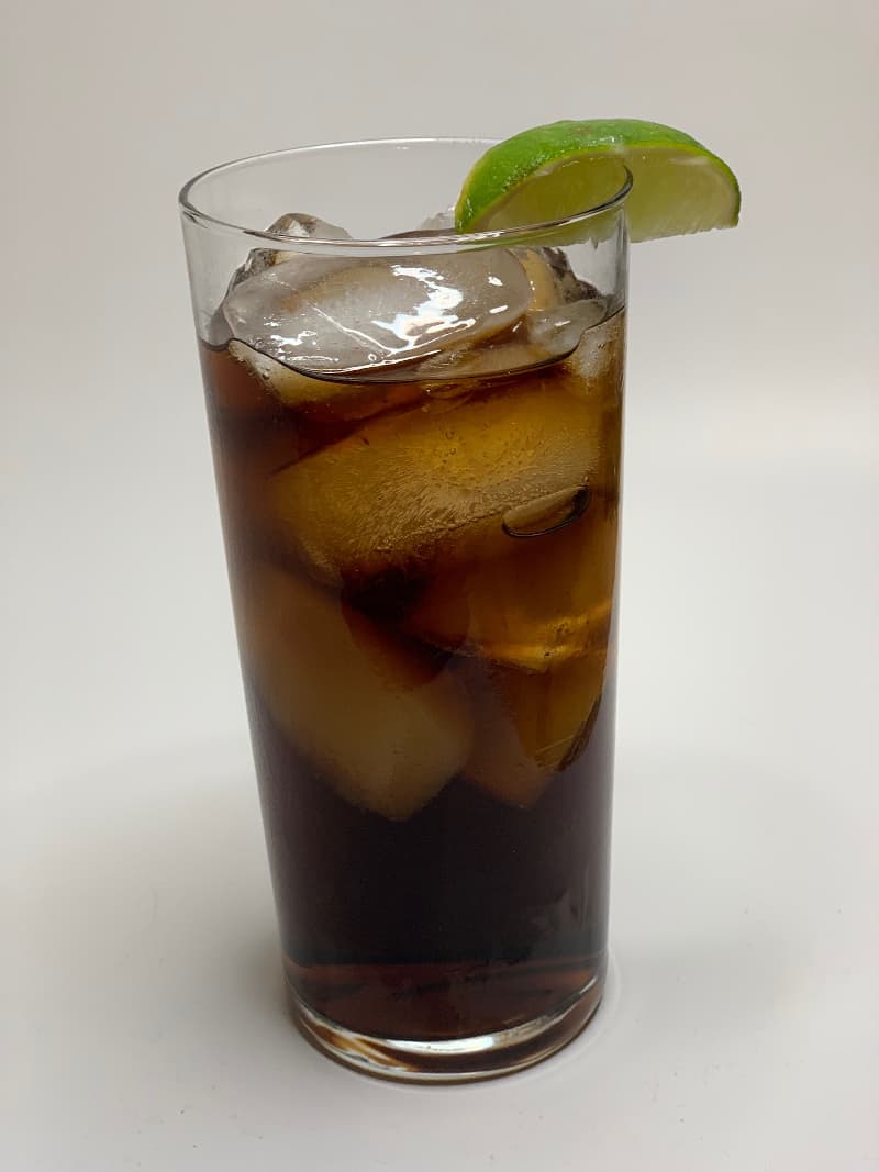 Cuba Libre Recipe - Make My Cocktail - Cocktail Generator